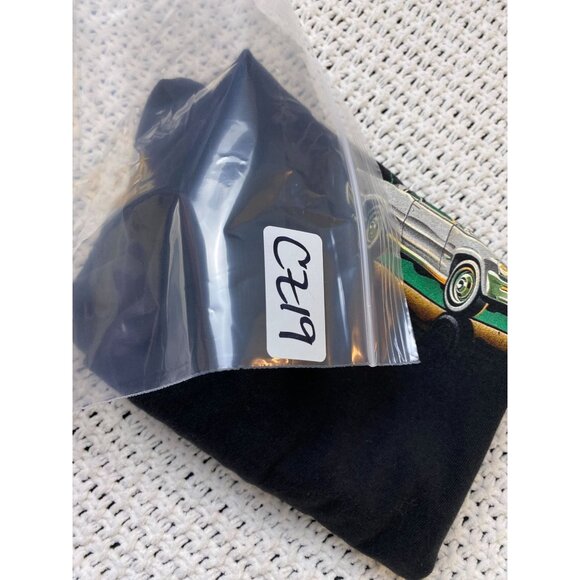 In-N-Out‎ Burger Black Graphic T-Shirt Men size Medium Classic Cars Palm Trees - Picture 8 of 10